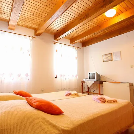 Stinjan Elda Apartman