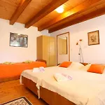 Stinjan Elda Apartment